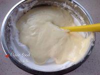 酸奶戚风蛋糕的做法步骤13