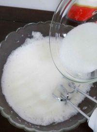 可可戚风蛋糕的做法步骤2