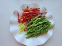 杏鲍菇木耳炒肉的做法步骤6