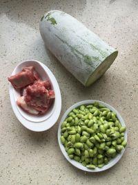 青豆冬瓜排骨汤的做法步骤1