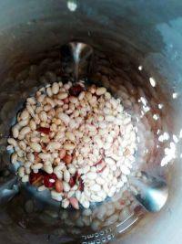 红枣花生小米燕麦豆浆的做法步骤2